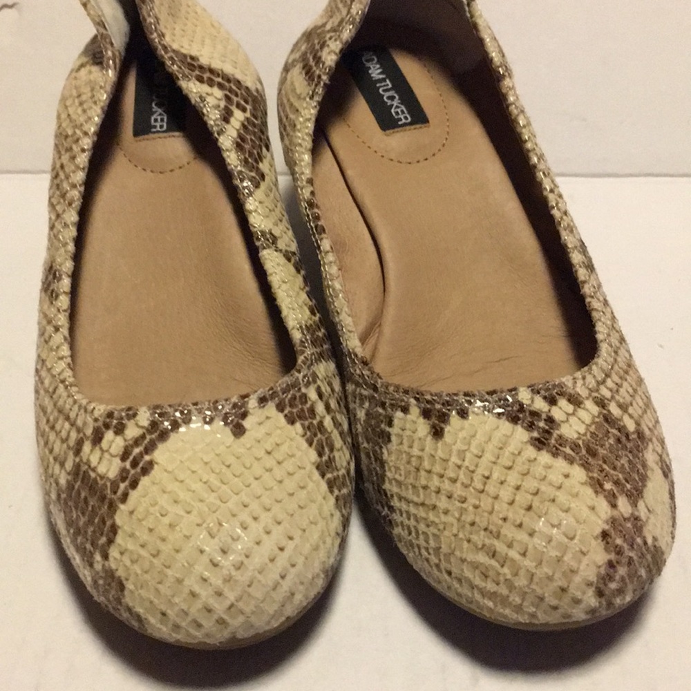 Adam Tucker Ritz Wedge Pump, Snake print Leather - Picture 4 of 8